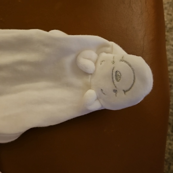 VTG DISNEY White Satin Silver Embroidered Winnie the Pooh Long Sleeve Footie - Picture 4 of 7